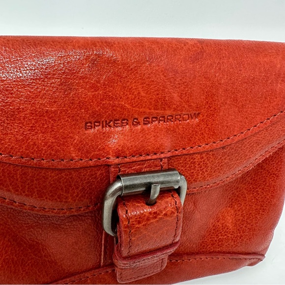 SPIKES & SPARROW RED LEATHER WAIST BAG WITH BUCKLE/FANNY PACK - Picture 12 of 15